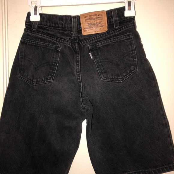 Vintage Levi high waist long shorts - Picture 3 of 4